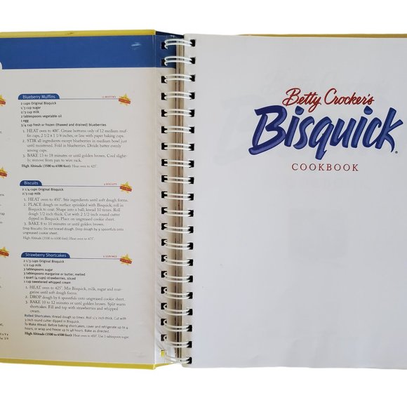 Betty Crocker BISQUICK Cookbook Spiral Color Illustrated First Edition 2000 - Picture 4 of 8
